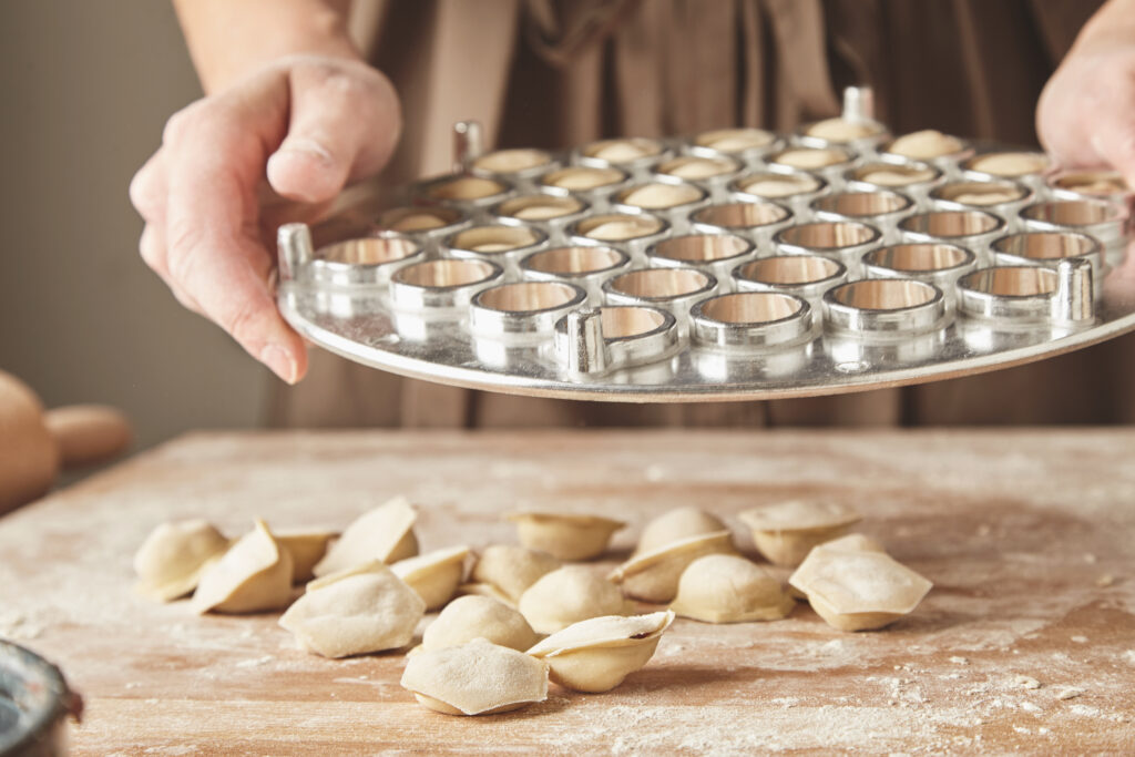 Ravioli Tray - Best Pasta Equipment to Prepare And Cook Fresh Pasta like Handmade - Chef's Deal