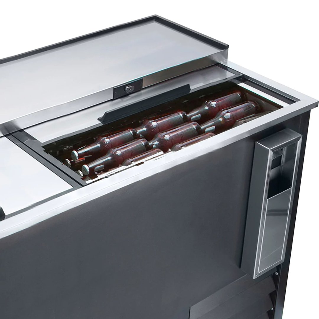 Maxx Cold MXCR65BHC 64" X-Series Bottle Cooler w/ 17.0 cu. ft., Side-Mounted Compressor