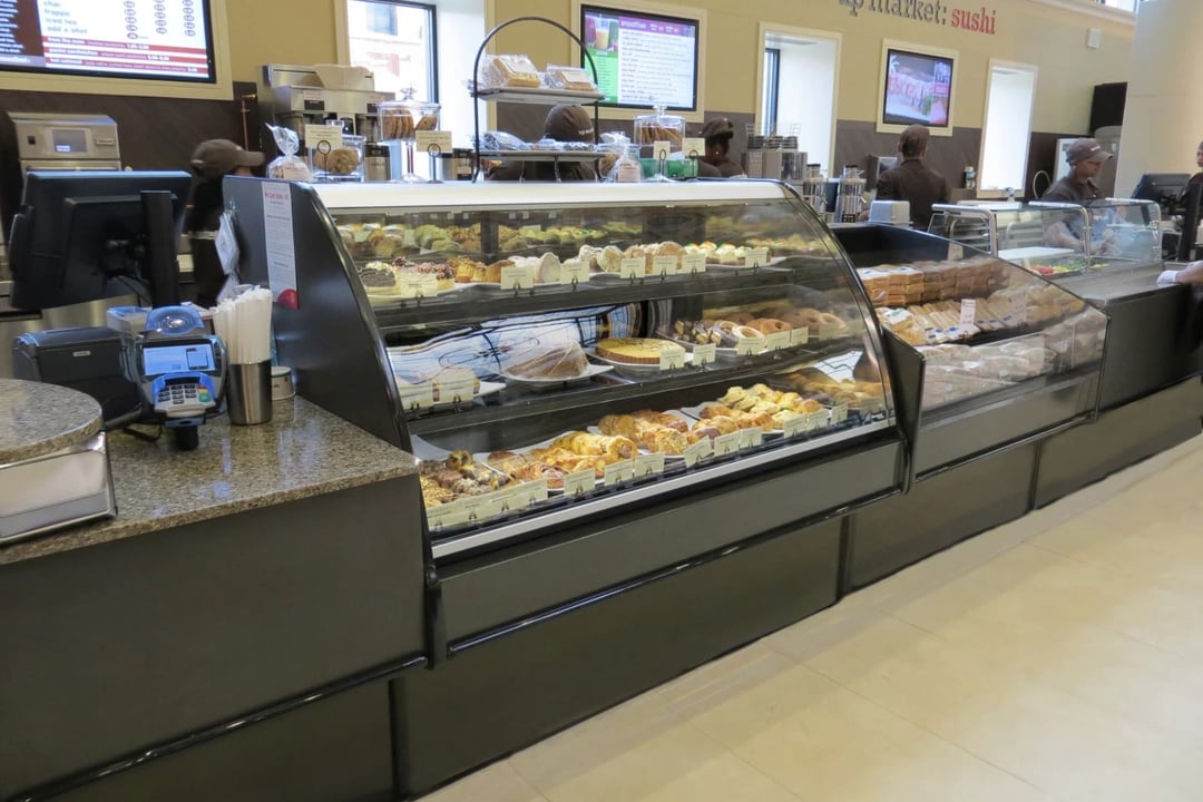 Structural Concepts GLDSS443R 48" Fusion® Refrigerated Self-Service Case, Open Curved, Deck Only, Self-Contained Refrigeration