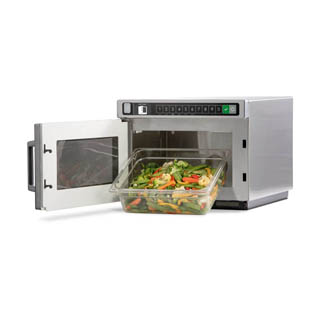 Amana HDC1815 Heavy Volume Commercial Microwave Oven, Chef's Deal