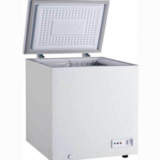 OMCAN 30-inch Chest Freezer With Solid Flat Top