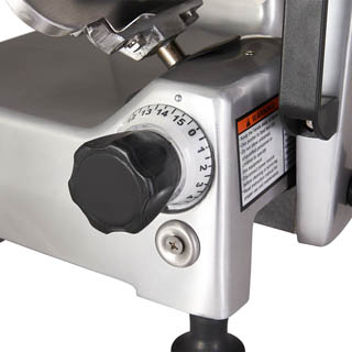 Pro-cut KDS-10,Its powerfull 1/3 Hp motor allows for easy slicing of a large variety of
      cold cuts, Chef's Deal